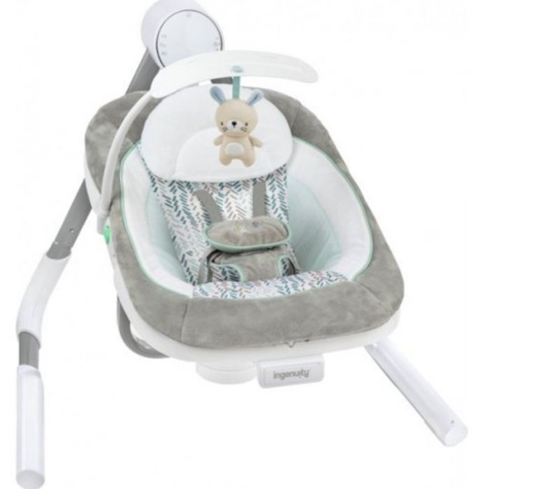 Дитяче крісло-гойдалка з подарунком