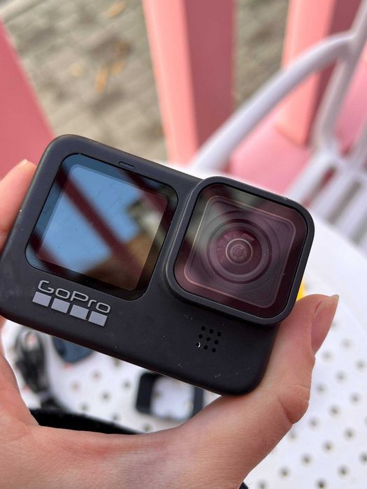 Екшн-камера GoPro Hero 9 із зарядною станцією