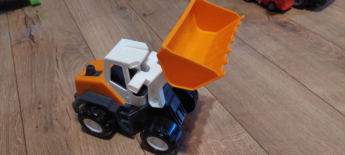 Traktor zabawka podnoszona łyżka