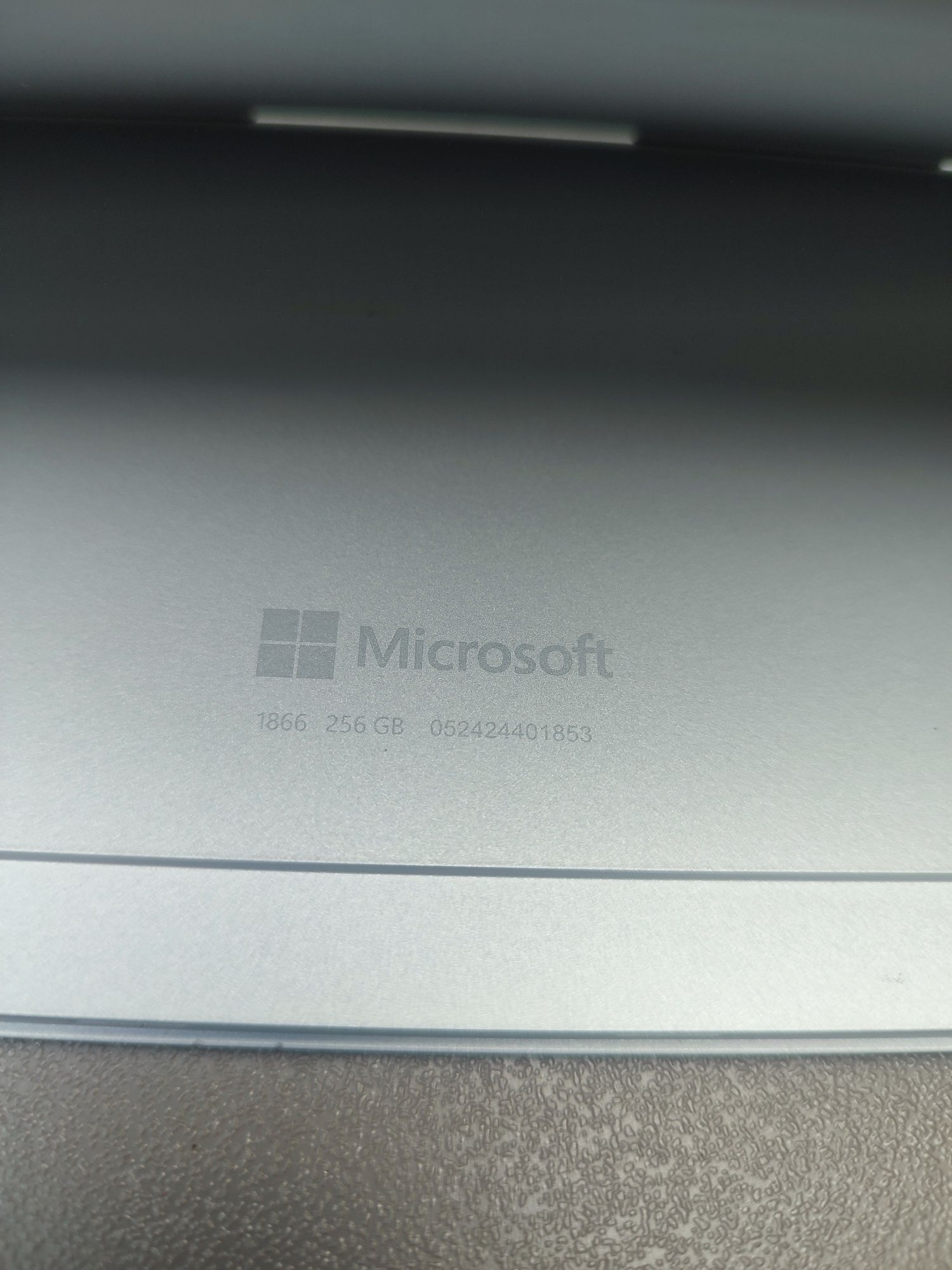 Microsoft Surface pro 7 1866