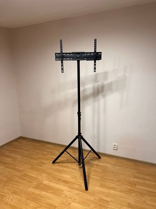 Стійка для телевізора 65"Дюймів/45кг