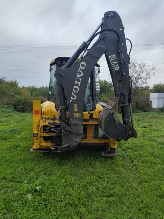 Екскаватор-навантажувач Volvo BL61B