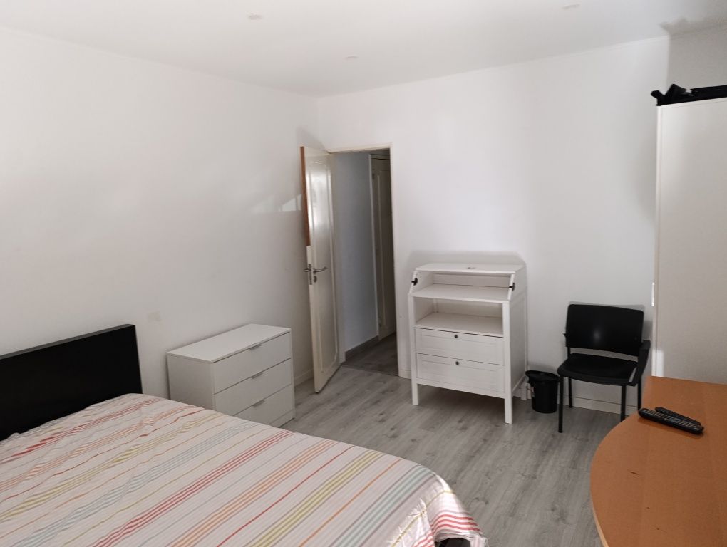 Quarto para alugar em monte Abraão
