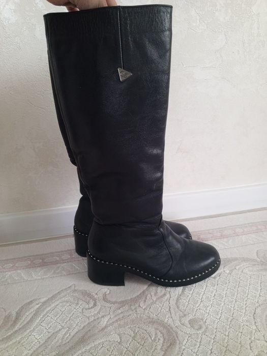 Жіноче зимове взуття