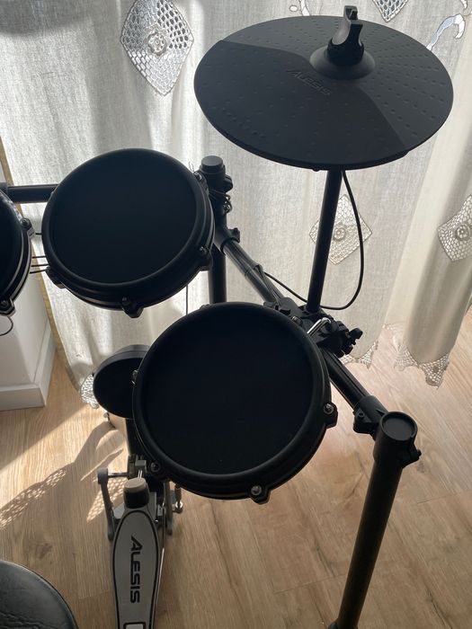 Bateria elétrica Alesis Nitro Drum Mesh Kit