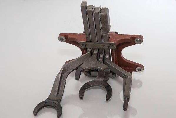 Корпус 50-1702080 вилок КПП МТЗ у зборі (павук) Паук ТКР 6,7 Помпа