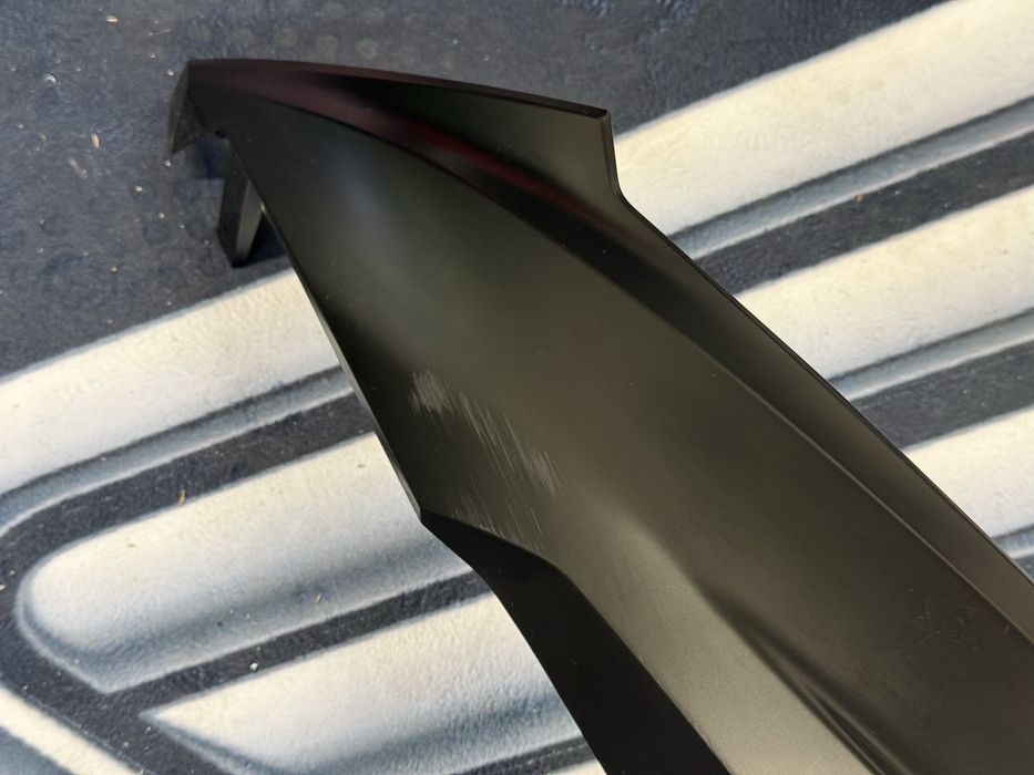 Plug lewy podest podloga honda forza 125 lub 350