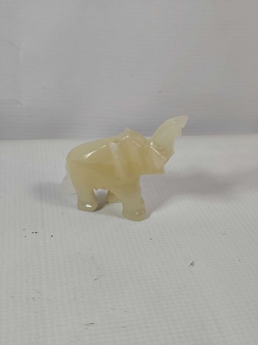 Słoń Ręcznie Wykonany Z Pakistańskiego Onyksu