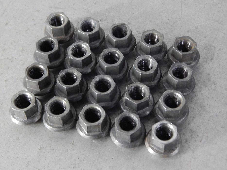 nakrętka nakrętki koła mercedes mb 100 20 sztuk