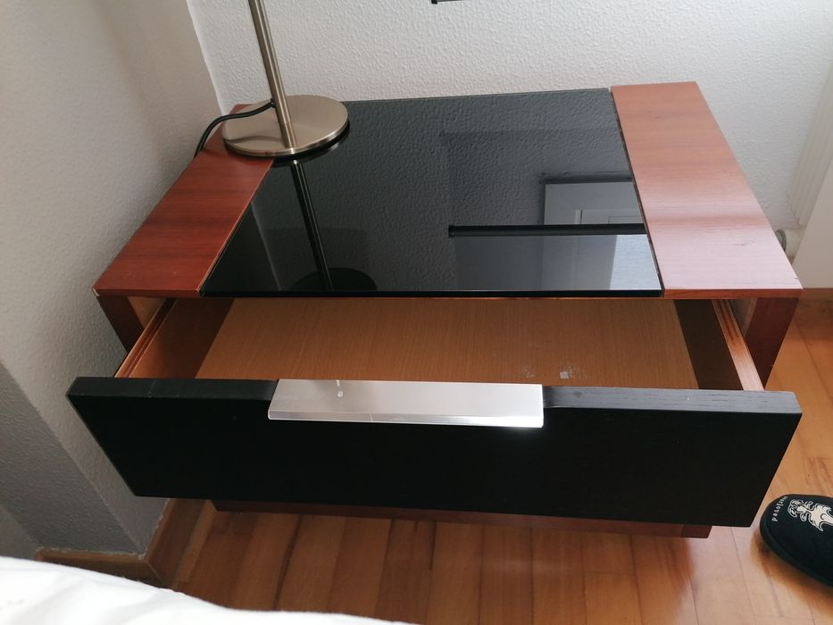 Mesa de cabeceira madeira