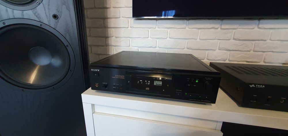 Odtwarzacz CD Sony XA555 ES