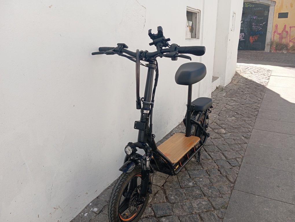 Scooter elétrica 100km autonomia