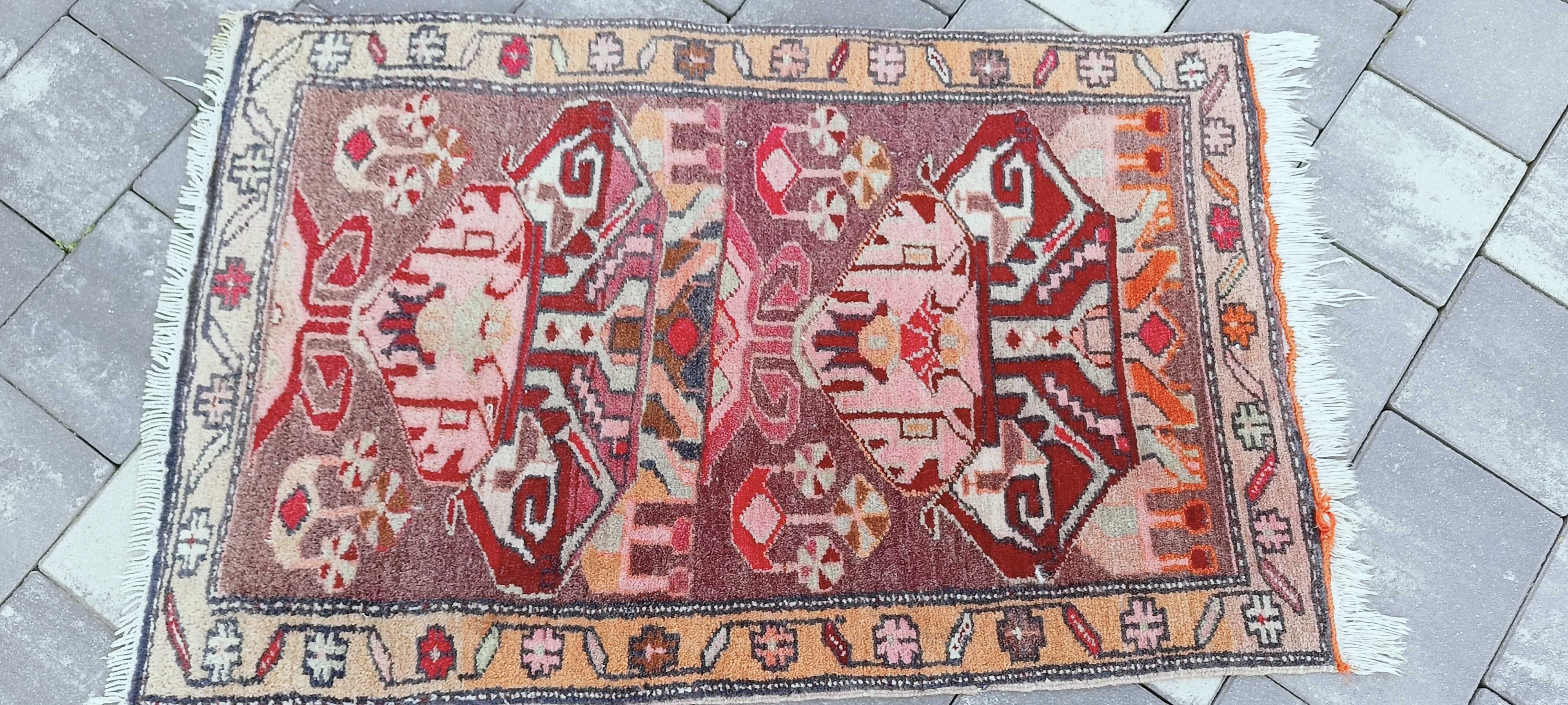 Turecki dywan wełniany 108 x 68 cm wełna 100% tkany ręcznie