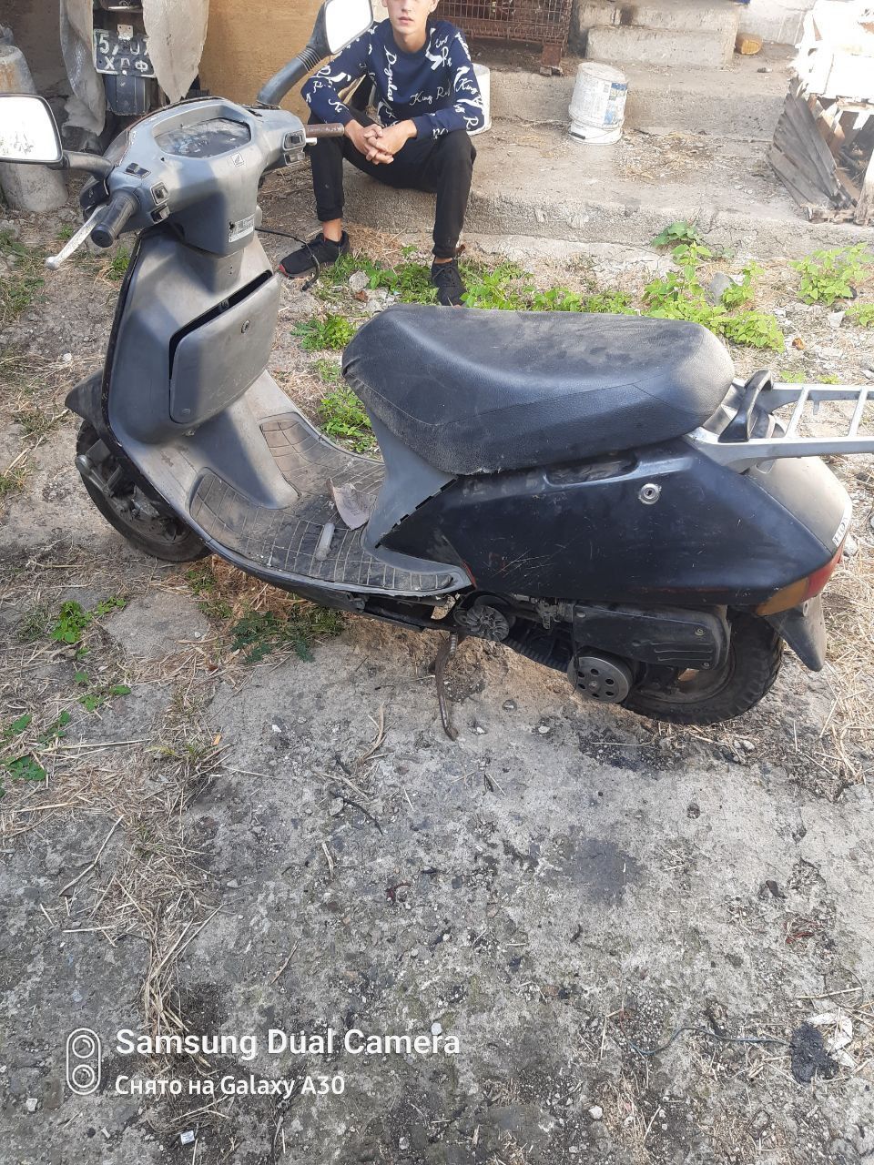 Продам скутер HONDA LEEAD 50