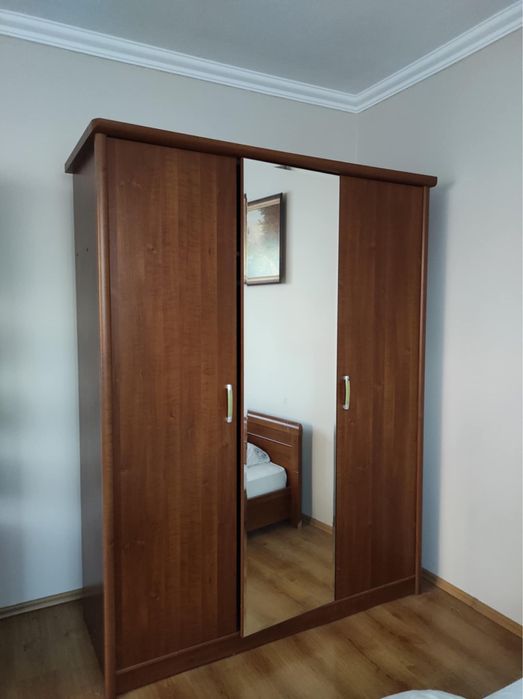 Szafa z lustrem