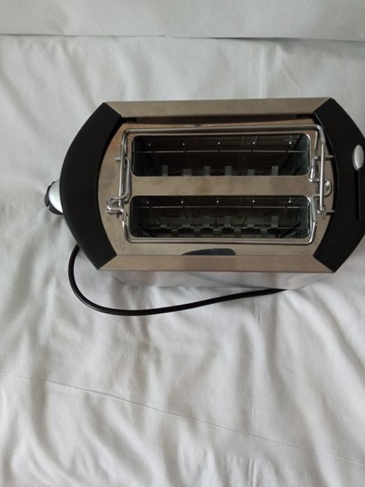 Тостер Polaris 0804