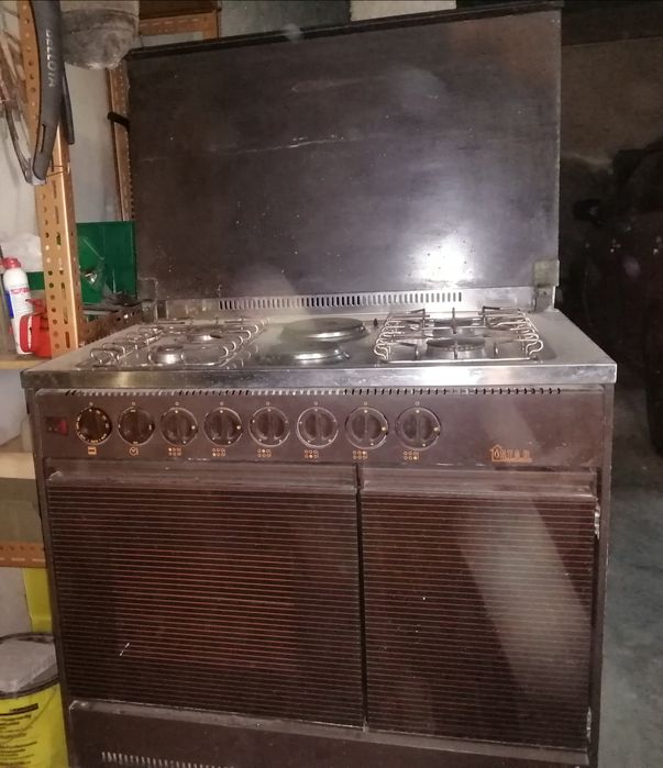 Fogão a gás e eléctrico