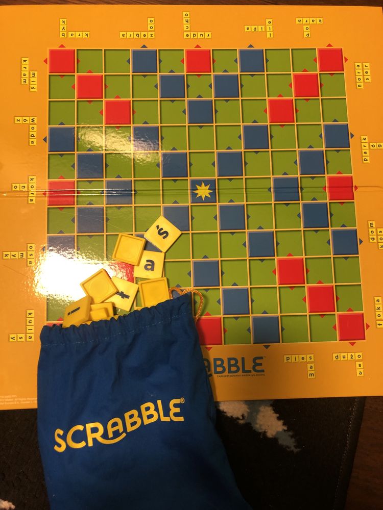 Scrabble junior polecam
