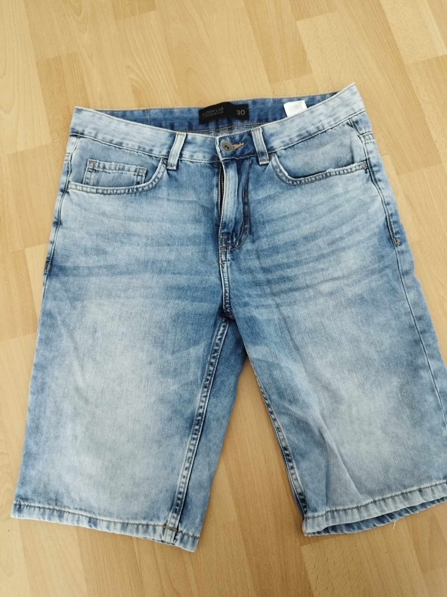 spodenki jeansowe
