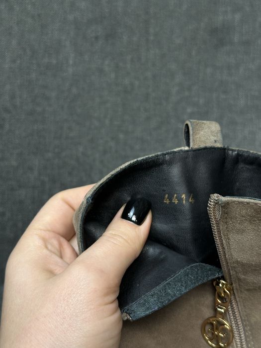 Фірмові замшеві козаки ковбойські чоботи fabi