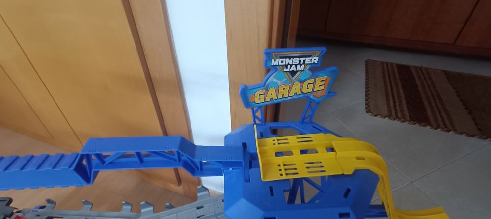 Pista Carros Monster Jam