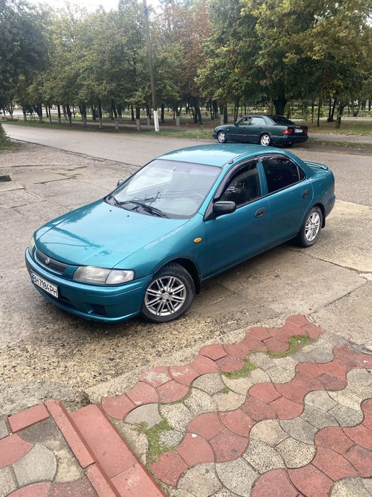 Мазда 323/ 1.5/акпп/1998
