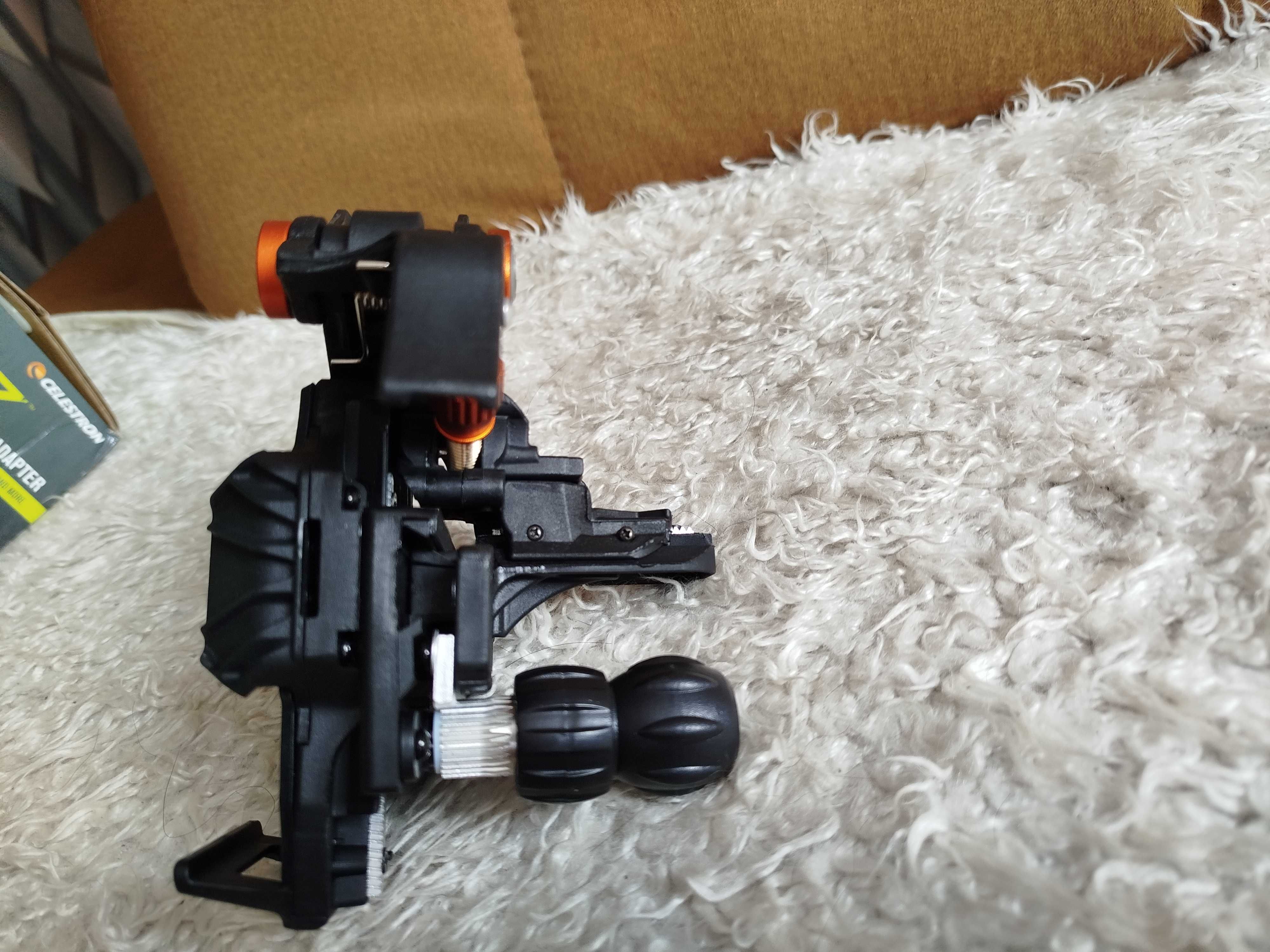 Celestron NexYZ 3-osiowy Adapter do wszystkich smartfonów