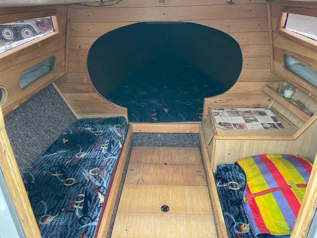 Jacht żaglowy, Żaglówka, jacht kabinowy EL-BIMBO
