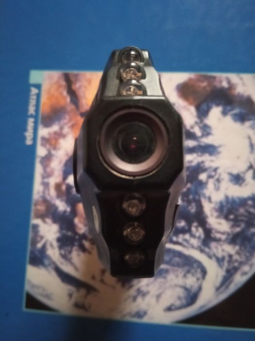 Старенький видеорегистратор.