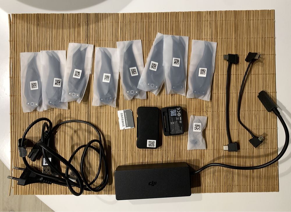 Квадрокоптер, дрон, DJI Mavic Air 2 Fly More Combo