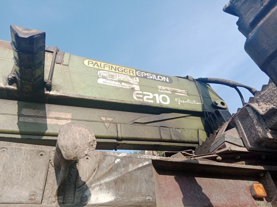 Hds żuraw dźwig do drzewa złomu palfinger epsilon e210
