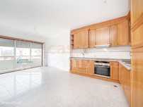 Apartamento T4 Novo para Arrendamento - Localização Premium em Fátima!