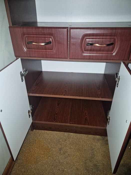 Комод для зберігання одягу