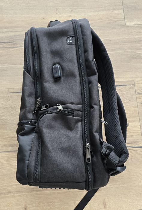 Plecak miejski na laptop  17" TIGERNU - jak nowy