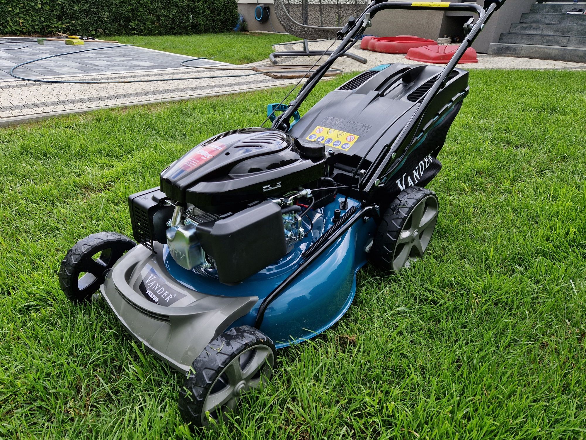Kosiarka spalinowa z Napędem i Rozrusznikiem 6,5KM Loncin 51CM VANDER