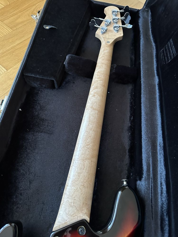 Gitara Basowa Lakland 55-60 PAWIE OKO