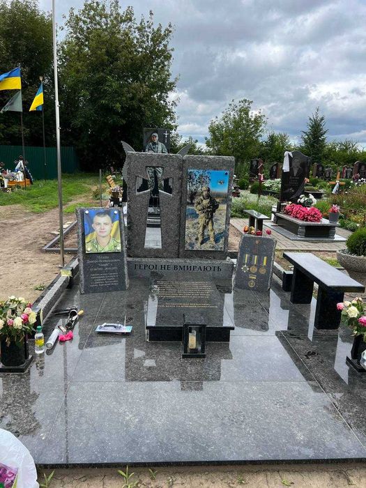 Виготовлення пам’ятників загиблим воїнам в Луцьку та області.