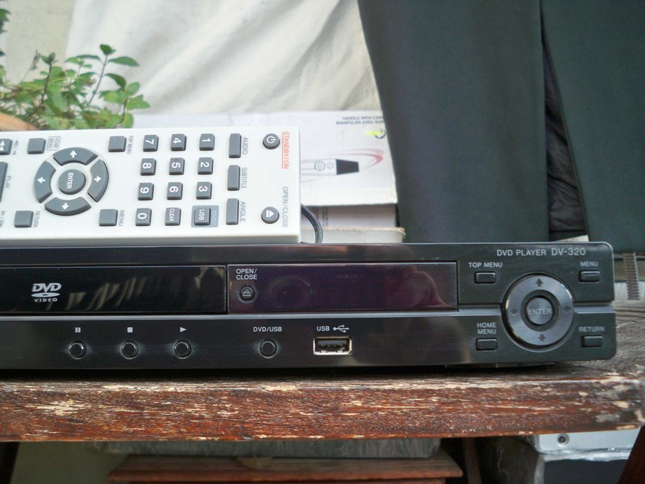 odtwarzacz DVD Pioneer DV-320 + pilot, stan bdb, tworzy MP3