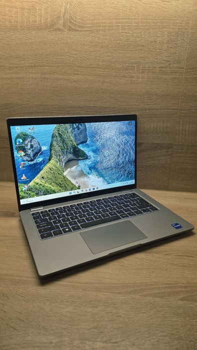 Laptop Dell Latitude i5-1235U 16GB DDR4 Iris Xe 256GB SSD M.2 Win11Pro