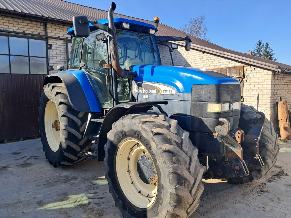 New Holland tm 175