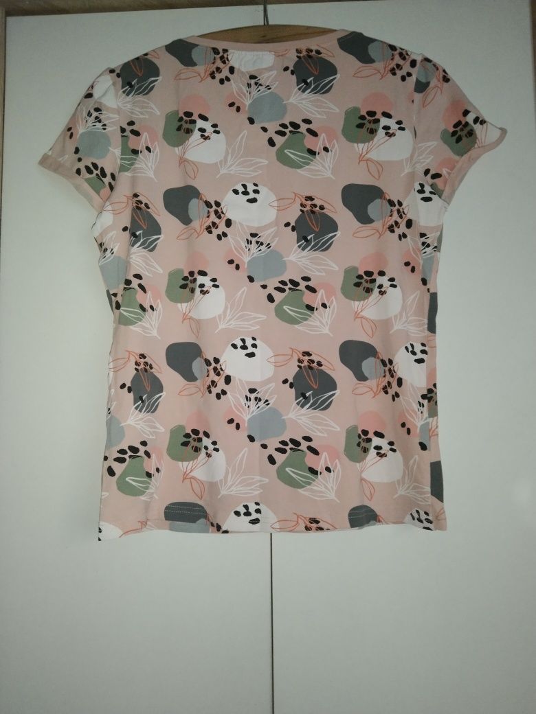 Sprzedam T-Shirt Damski z Nadrukiem, rozmiar M, marki Pull & Bear