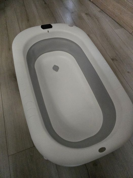 Wanienka dla dziecka składana z termometrem