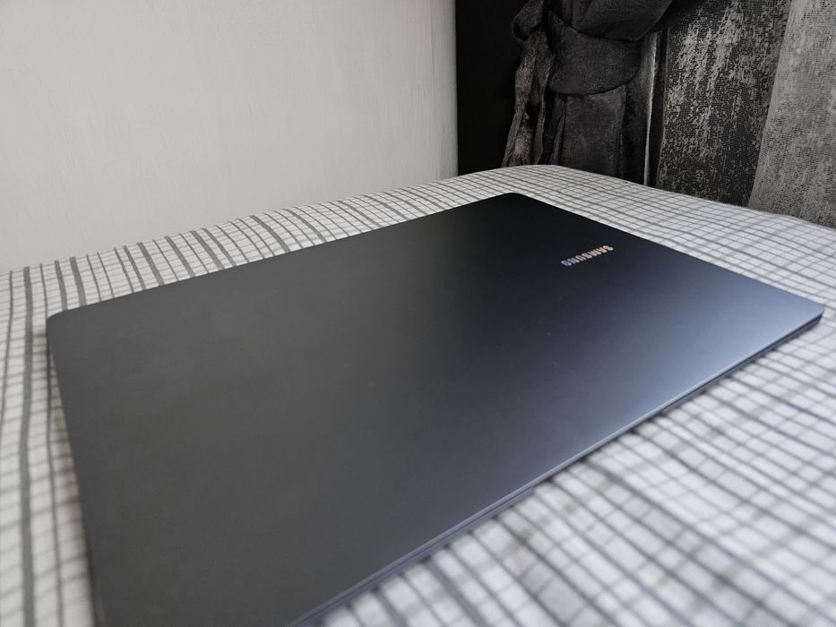 Samsung Galaxy Book 4 Pro (не в наличии)