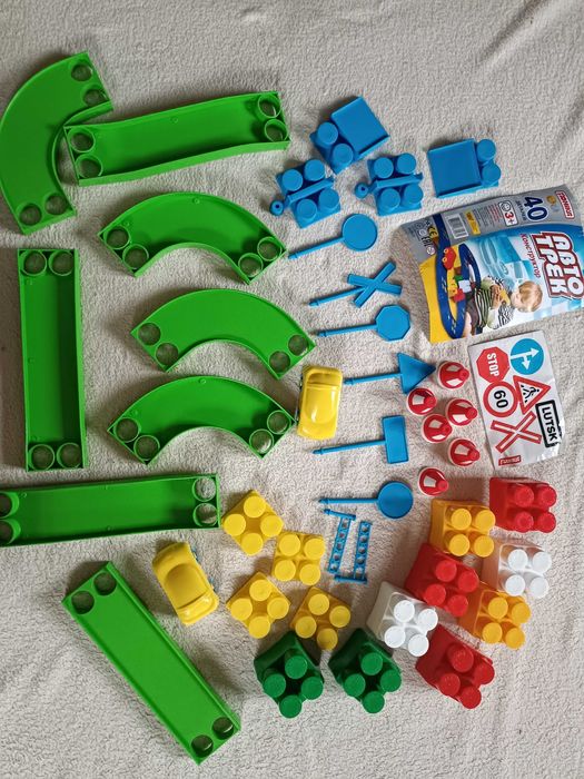 Автотрек. Новий. Набір трек+машинки. Конструктор. Від 3 р. Лего трек