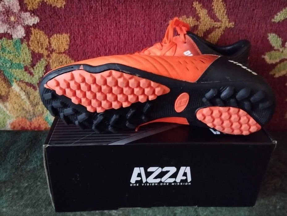 Бутсы, кроссовки, футзалки Difeno ( 40р)