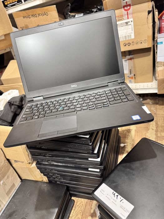 Склад! Ноутубки ОПТ DELL Latitude 5580 15,6 •i5-7300U • 8GB/128 GB SSD