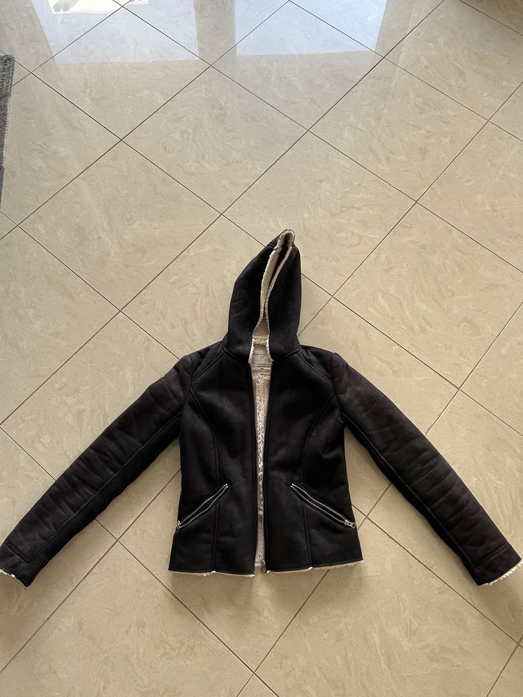 Casaco preto com pelo zara
