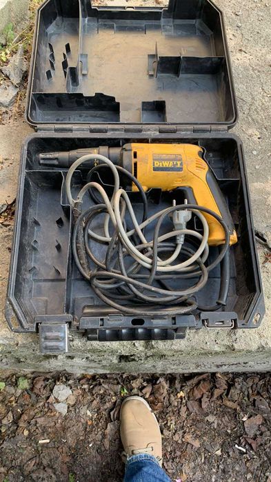 Шуруповерт электрический DeWalt DW274K-QS