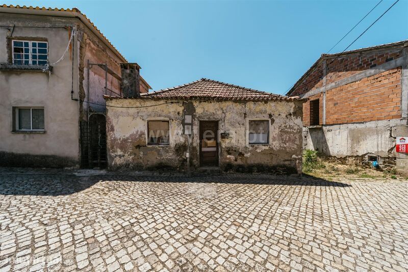 Moradia T2 / Covilhã, Tortosendo