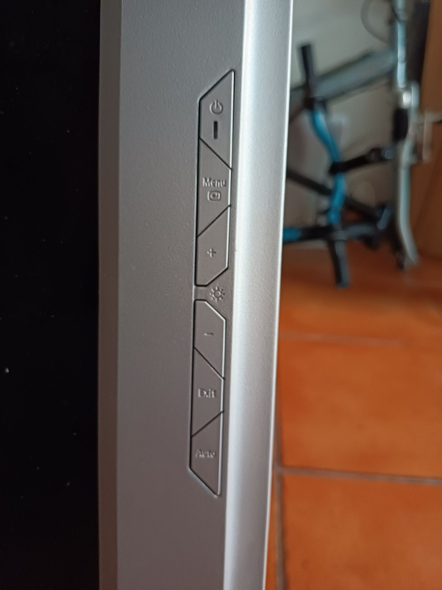 Monitor Samsung SyncMaster 171S - LCD monitor - 17